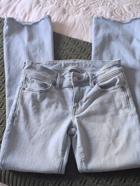 American Eagle Outfitters Light Blue Kick Boot Jeans